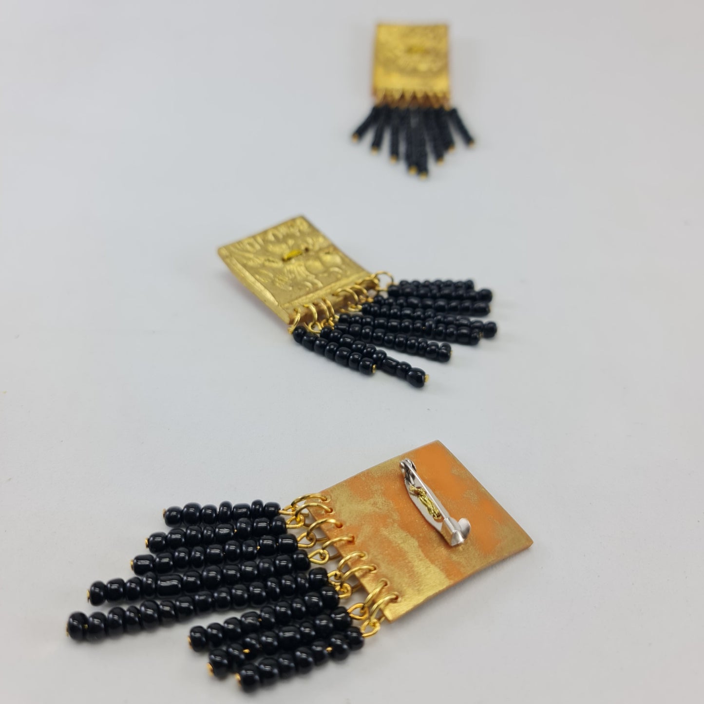 MY HARAPPA SHIRT BROOCH