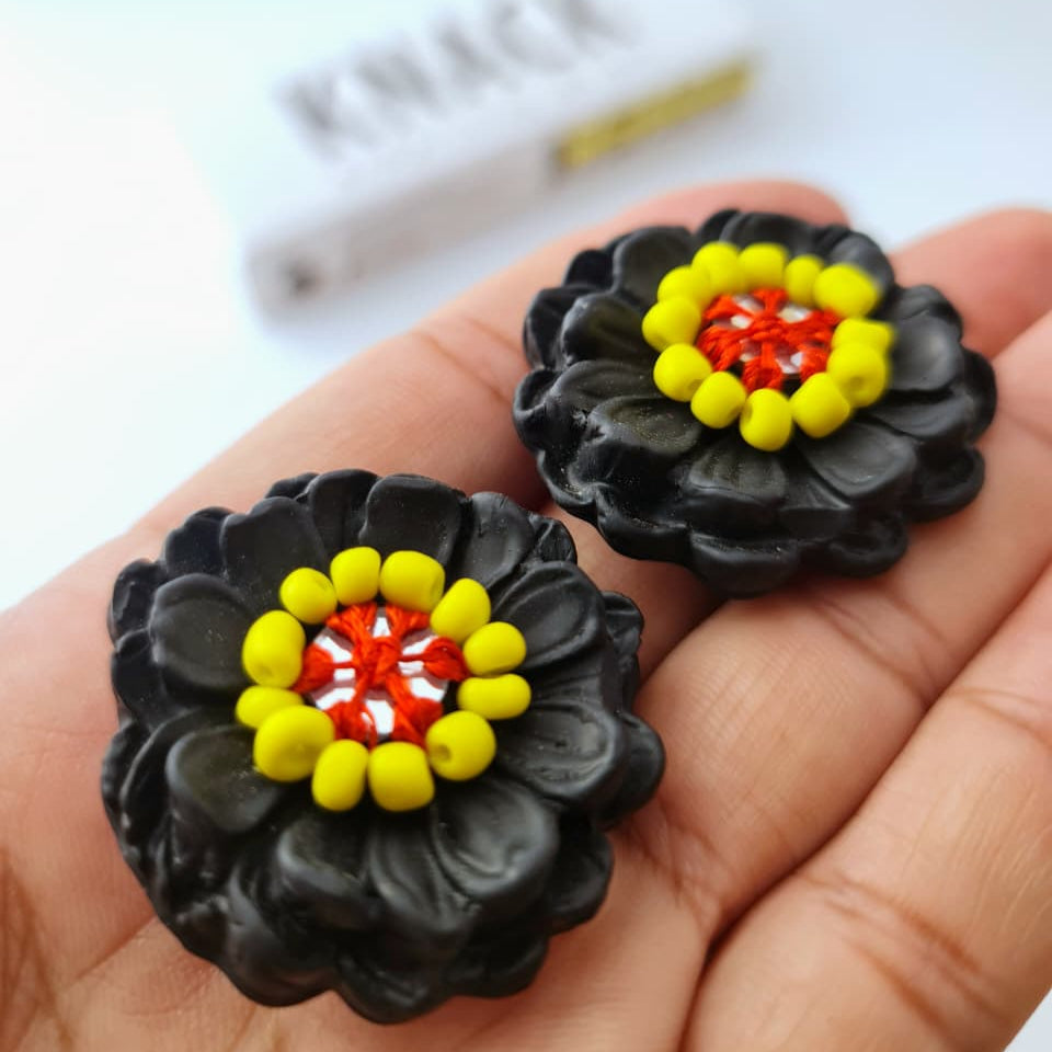 MIRROR FLOWER