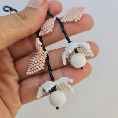 BEAD EARRING: HANGING FLOWER
