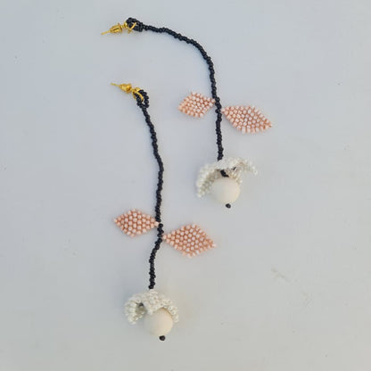 BEAD EARRING: HANGING FLOWER